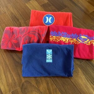 Set of four t-shirts - 3 Roxy and 1 Hurley
